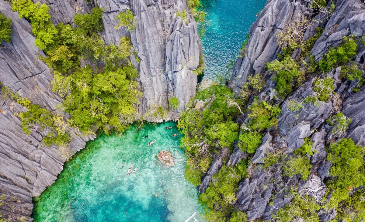 코로나-섬 호핑